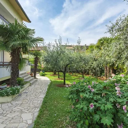 Emili Pensionat 3*