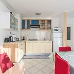Emili